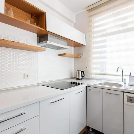 Spacious On Bagdat Street Kadikoy شقة