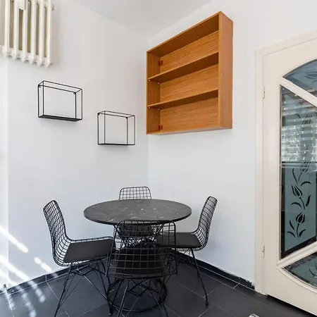 Spacious On Bagdat Street Kadikoy شقة