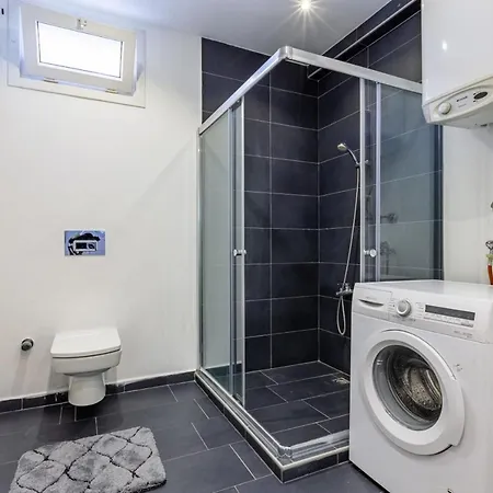 Spacious On Bagdat Street Kadikoy شقة