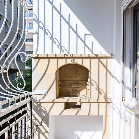 Spacious On Bagdat Street Kadikoy شقة